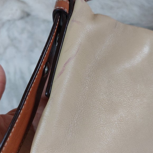 Coach F10938 Cream and Tan Trim Leather Crossbody Bag - Picture 7 of 12